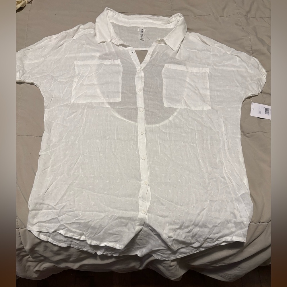 RVCA oversized White Textured Short Sleeve collared shirt XS women’s